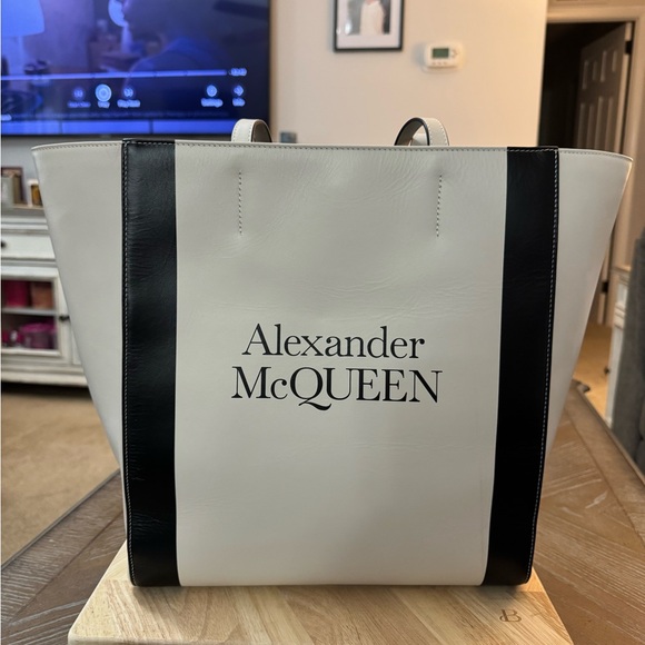 Alexander McQueen Handbags - Alexander McQueen Monochrome Tote With Dust Bag